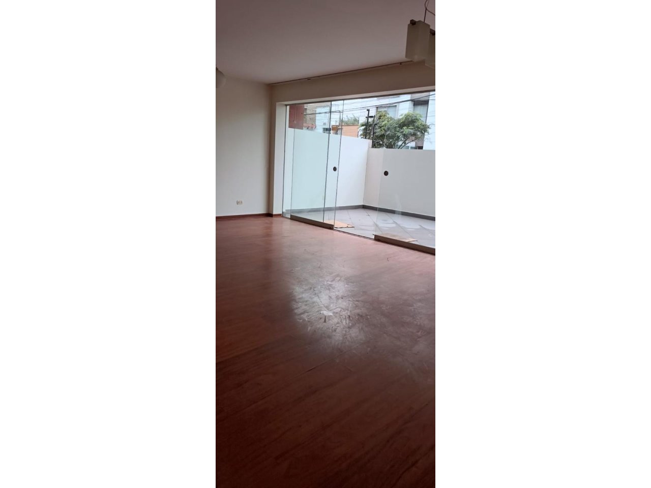 ALQUILER DEPARTAMENTO CON TERRAZA 1ER PISO SURCO VISTA ALEGRE